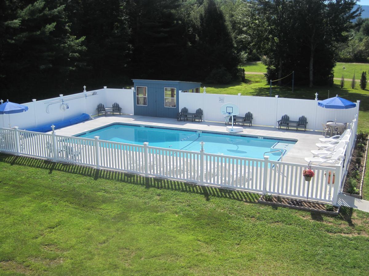 North Colony Motel And Cottages Бартлет Екстериор снимка